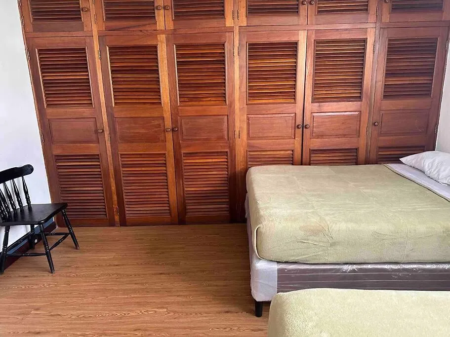 Apartment House For Rent In Guatemala City 12 Beds
